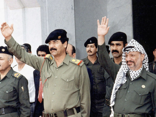 Саддам Хусейн и Ясир Арафат в Газе в 1988 году