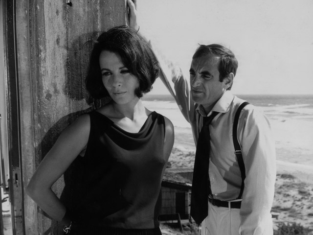 1963. Актриса Клэр Блум и Шарль Азнавур
