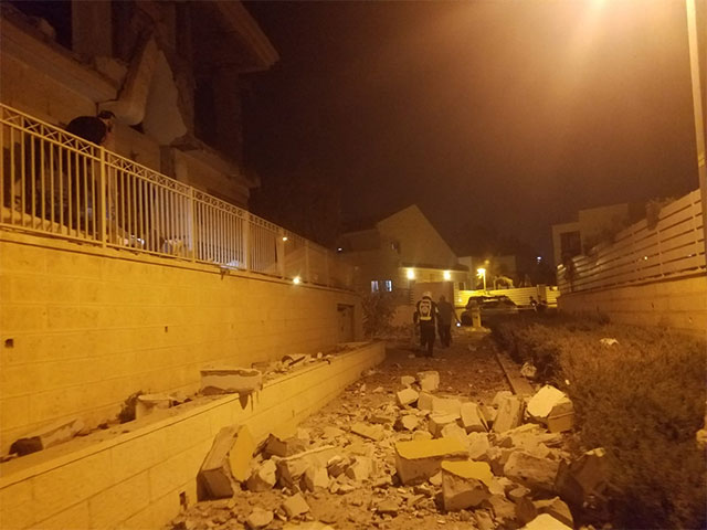 На месте падения ракеты в Беэр-Шеве, 17 октября 2018 года