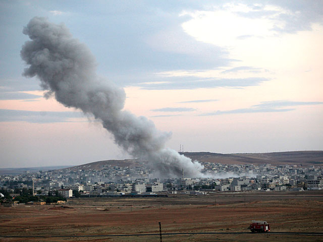 Коалиция во главе с США нанесла удар по командному пункту ИГ на северо-востоке Сирии
