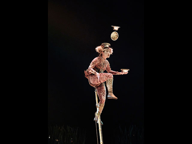 "Totem": цирк дю Солей в парижском лесу