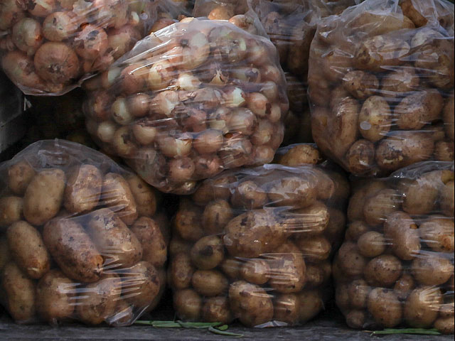 Египетскую полицию "бросили на картошку"