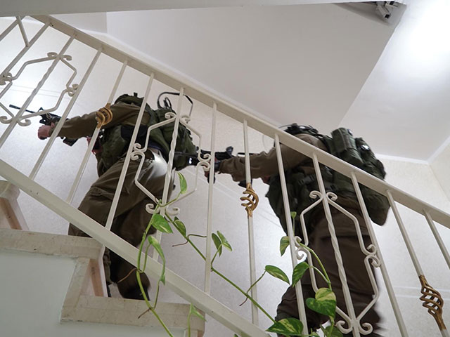 ЦАХАЛ частично разрушает дом "барканского террориста"  
