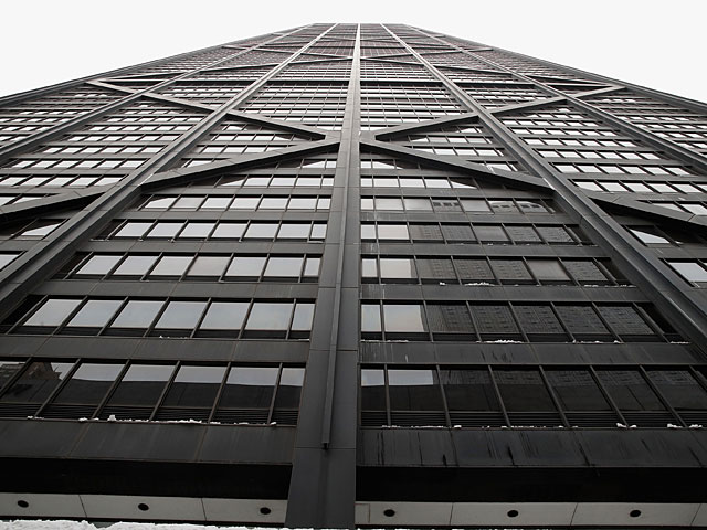Происшествие в одном из самых высоких зданий Чикаго: лифт сорвался с 95 этажа 