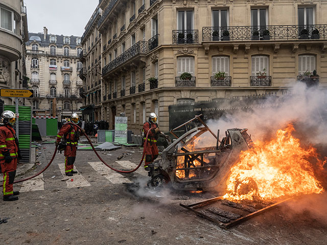 "Топливный бунт" в Париже: от анархистов до исламистов