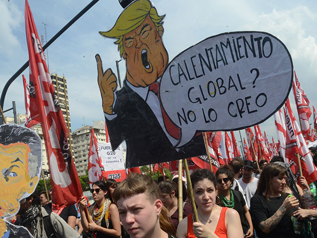 Саммит G20 в Буэнос-Айресе сопровождался голым протестом