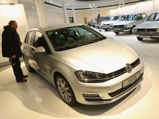 Хэтчбеки Volkswagen Golf получили новые двигатели