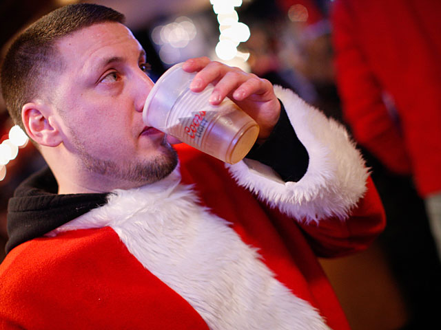 "Красный" день календаря: SantaCon в Нью-Йорке