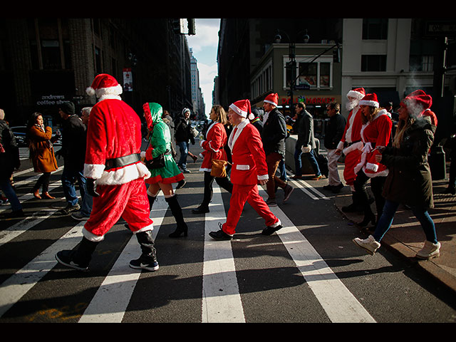 "Красный" день календаря: SantaCon в Нью-Йорке