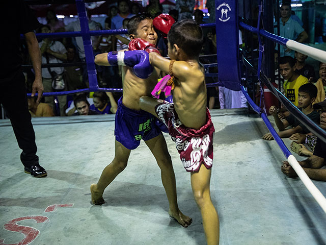 Соревнования по тайскому боксу среди детей