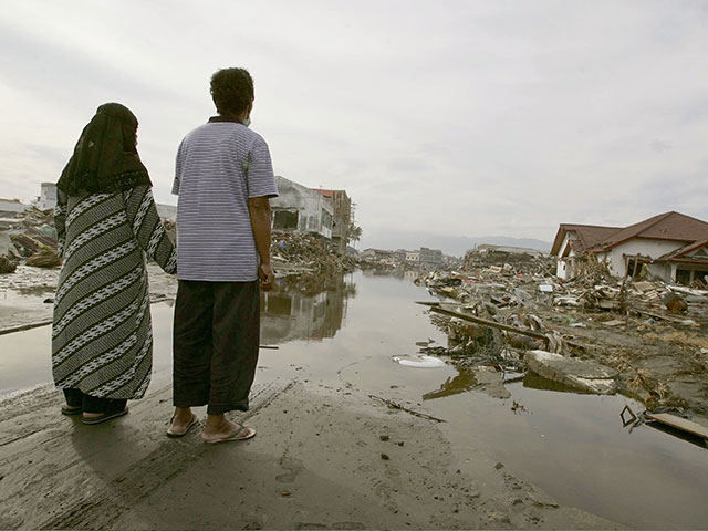 После цунами в Индонезии (архив)