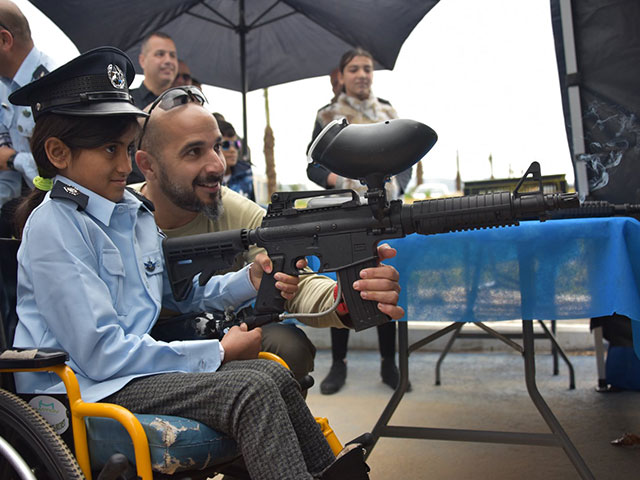 Полиция устроила праздник детям с особыми потребностями в арабской Кафр Кане  