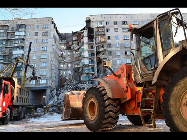 Взрыв в Магнитогорске: спасательную операцию осложняют мороз и угроза дальнейшего обрушения дома  
