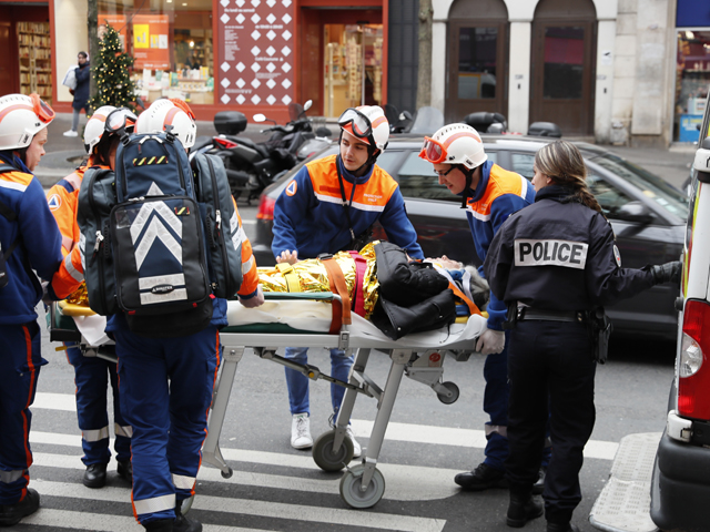В Париже возросло число погибших в результате взрыва бытового газа