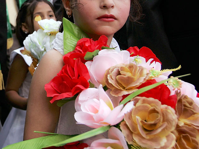 В Иране зарегистрировано 14.000 несовершеннолетних вдов  