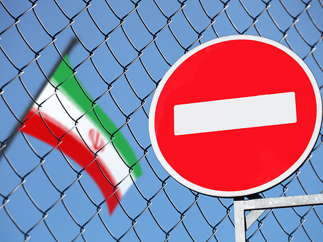 Иран прекратил выдавать визы гражданам Польши