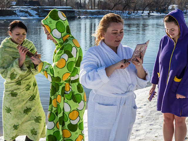 Крещенские купания в Киеве  