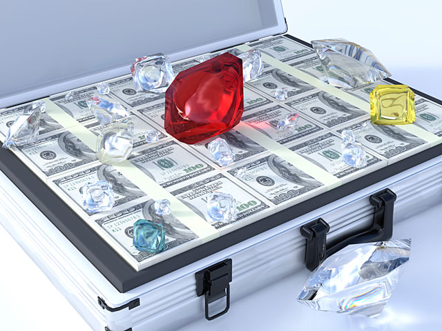 С Алмазной биржи похищен "дипломат" с алмазами и деньгами (иллюстрация)