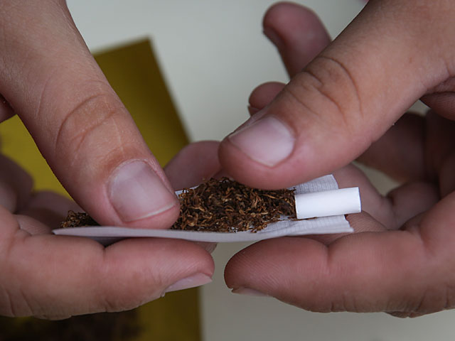 БАГАЦ приказал министру финансов повысить налог на табак для самокруток