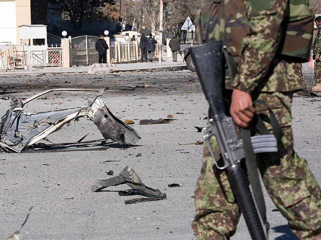 В результате нападения на офис строительной компании в Афганистане погибли не менее 16 человек  