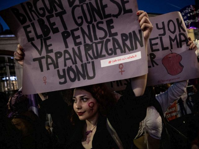"Ночь феминисток" в Стамбуле. 8 марта 2019 года