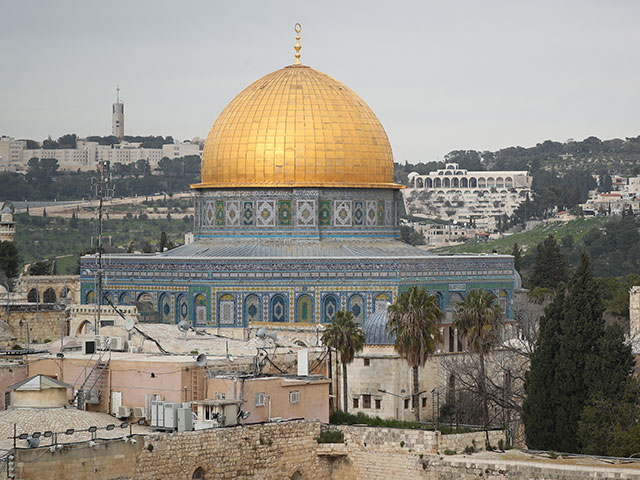 Более 150 евреев поднялись на Храмовую гору  