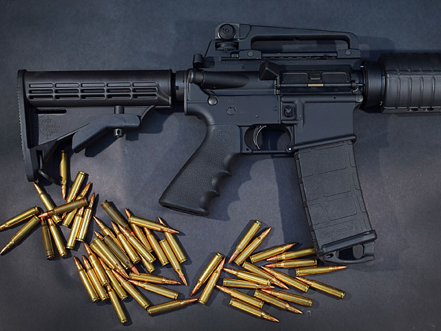 Полуавтоматическая винтовка Bushmaster AR-15