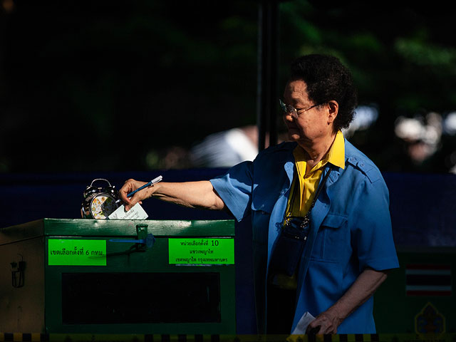 В Таиланде проходят первые после переворота парламентские выборы   