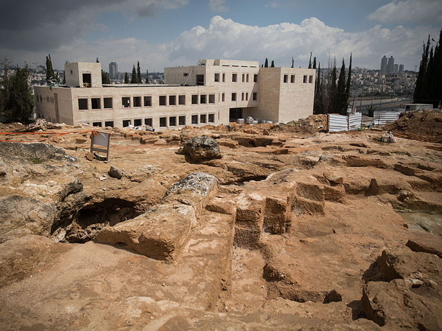 Убранство, достойное царей: под арабским районом Иерусалима обнаружено древнее еврейское поселение   