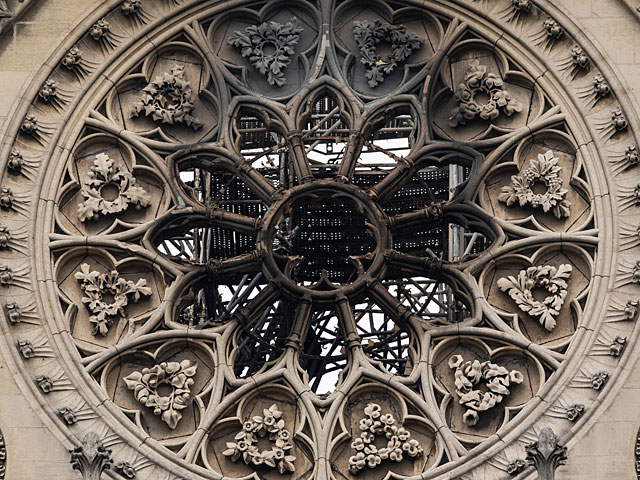 На реставрацию собора Парижской Богоматери уже собрано около 700 миллионов евро