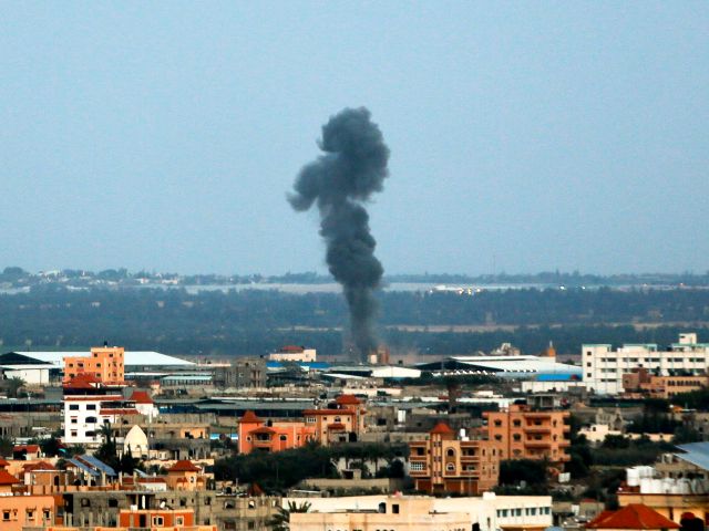 Танк и ВВС ЦАХАЛа атаковали две позиции ХАМАС в секторе Газы