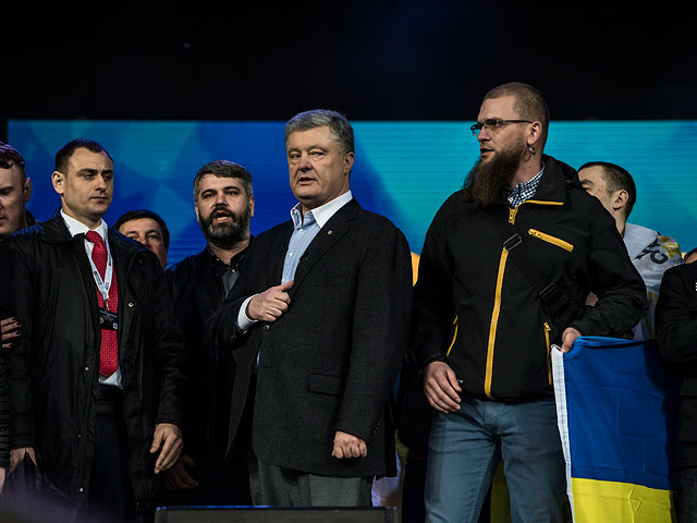 На зарубежных участках во втором туре большинство голосов получил Порошенко  