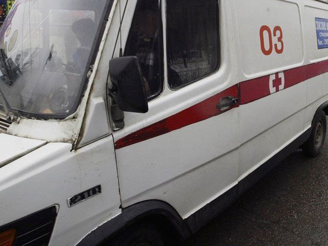   В Петербурге женщина выпала из окна 21-го этажа высотного здания