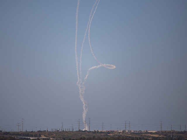 На территории сорока километров от границы с Газой введен режим особого положения в тылу  