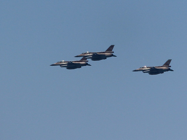 В небе над Израилем проходит парад военно-воздушных сил