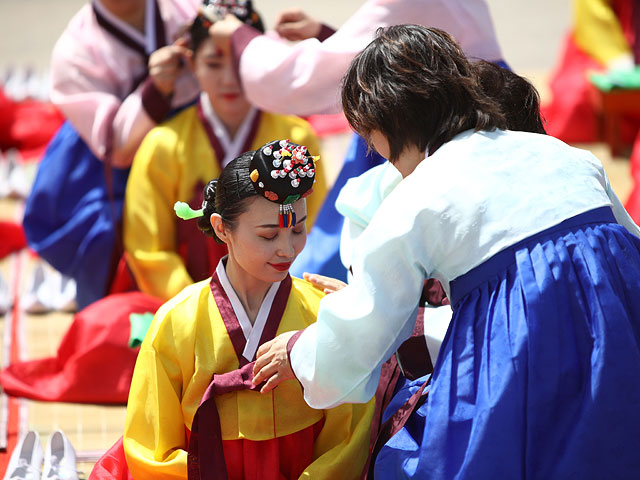 Церемония совершеннолетия в Сеуле 