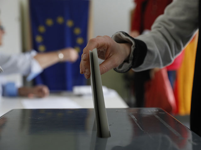 На выборах в Европарламент во Франции лидируют крайне правые 
