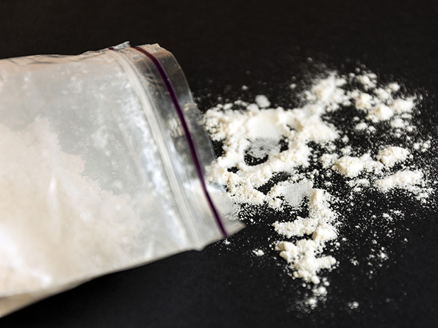 Японский наркодилер с кокаином в желудке умер на борту самолета