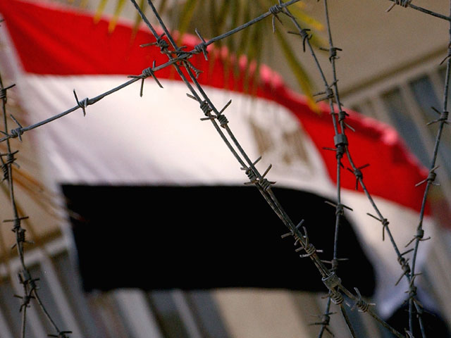 HRW обвинила Египет в военных преступлениях на Синае