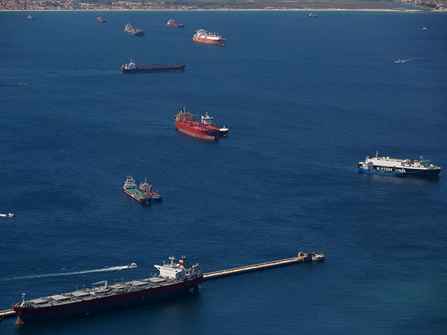 Два крупных танкерных оператора объявили о прекращении работы в Персидском заливе  