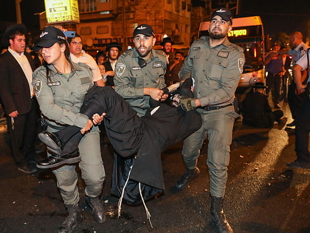 Акции протеста "харедим" вызваны арестом религиозной девушки из светской семьи