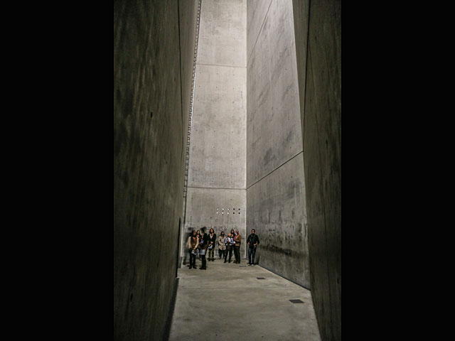 Музей Холокоста в Берлине архитектора Даниэля Либескинда