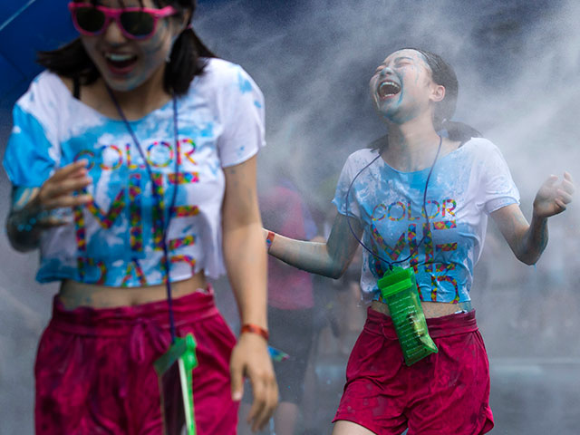 Фестиваль "Color Me Rad" в Токио