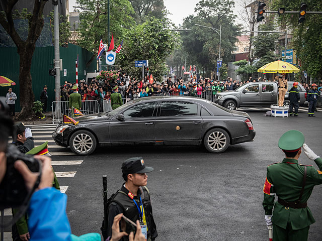 Frankfurter Allgemeine: Откуда у правителя Северной Кореи автомобили класса люкс?