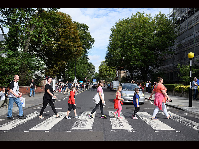 Полвека перехода Beatles через Abbey Road