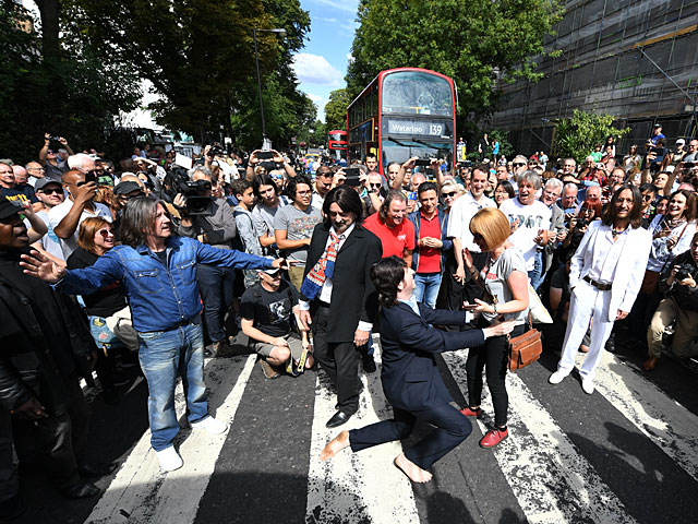 Полвека перехода Beatles через Abbey Road