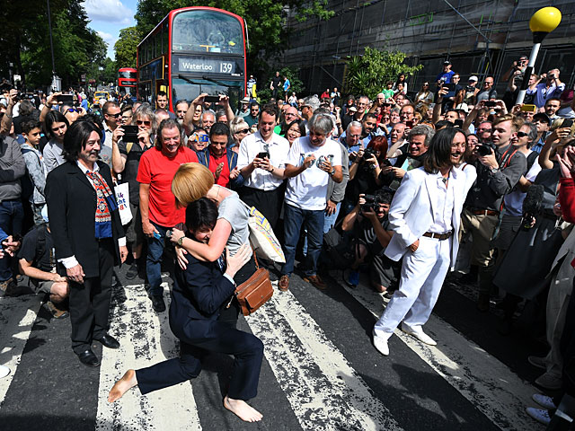 Полвека перехода Beatles через Abbey Road