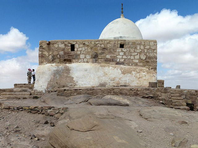 Исламское святилище XIV века над могилой Аарона