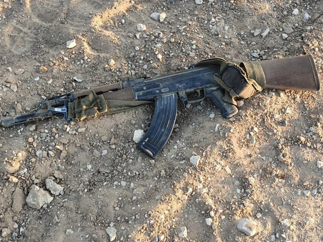 При террористах были обнаружены автоматы Калашникова, гранаты и ручной противотанковый гранатомет.