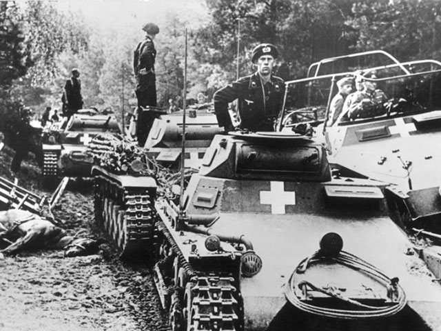 Немецкие танки на реке Брда в Польше, 1939 год